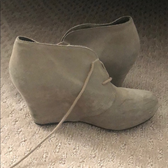 Steve Madden Bootie Wedges - Picture 3 of 3